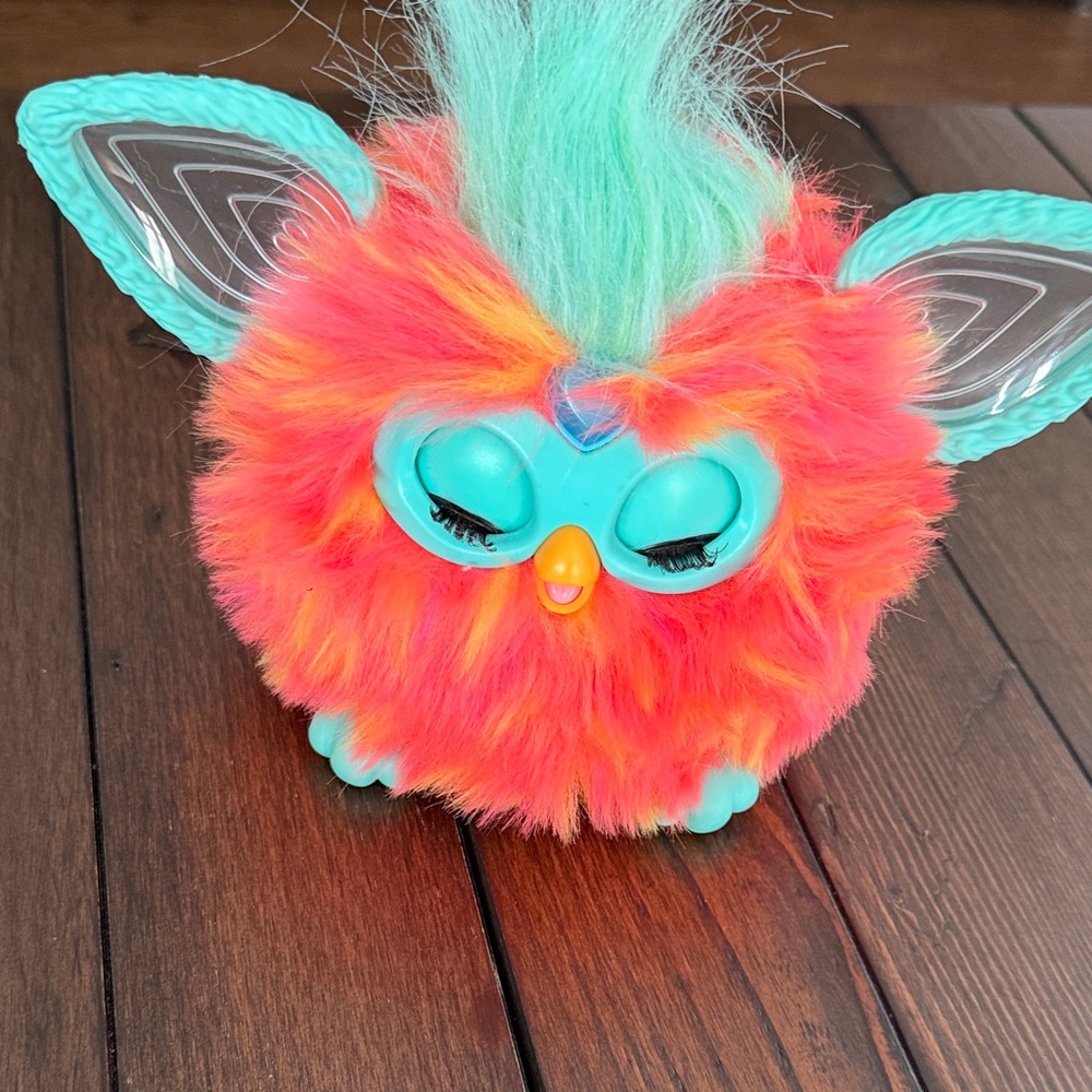 Furby 2023 Interactive Plush (Orange Tie-Dye / Coral)